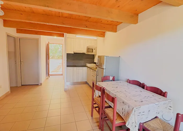 N4 Rez De Jardin La Liscia